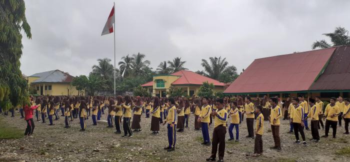 Senam Bersama Puskesmas Rantau Panjang Senam Bersama Puskesmas Rantau Panjang