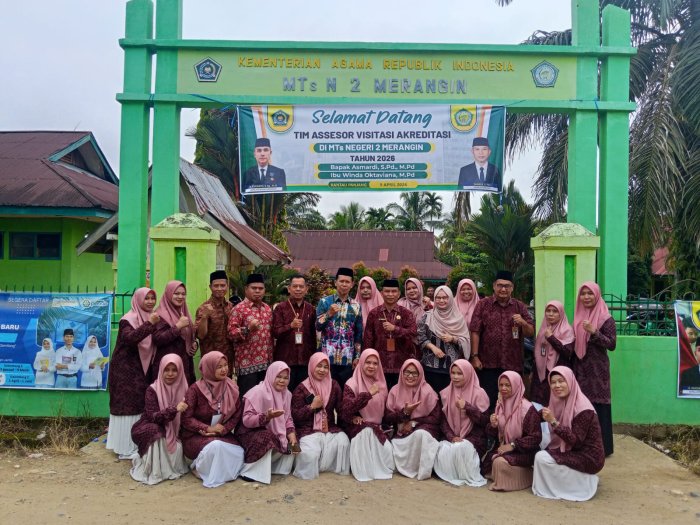 MTsN 2 Merangin Sambut Tim Asesor BAN-PDM dalam Visitasi Akreditasi Hari Pertama