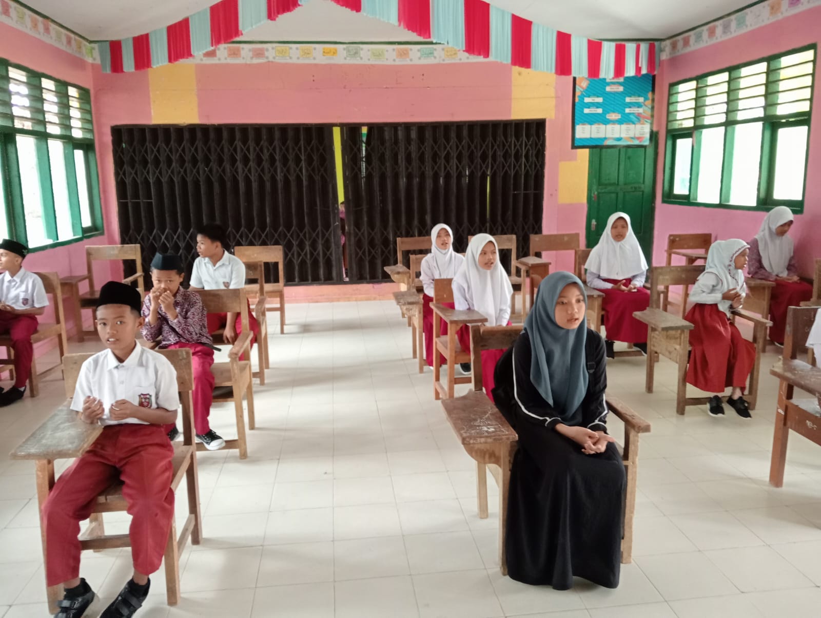 PELAKSANAAN TES SELEKSI PENERIMAAN PESERTA DIDIK BARU (PPDB) MTsN 2 MERANGIN TAHUN PELAJARAN 2024/2025 BERJALAN LANCAR 