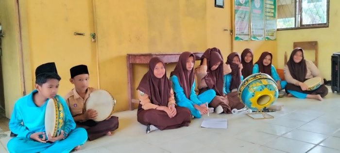 Ekstrakurikuler Seni Hadroh MTsN 2 Merangin Jadi Wadah Kreasi dan Syiar Islami