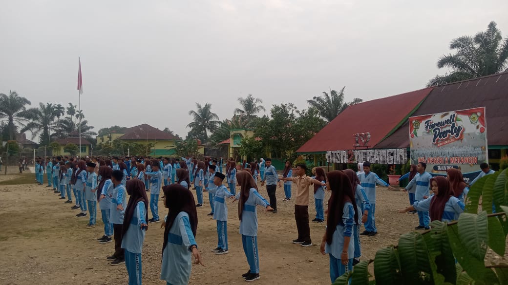 Senam Pagi Bersama, Wujudkan Madrasah Sehat dan Berprestasi