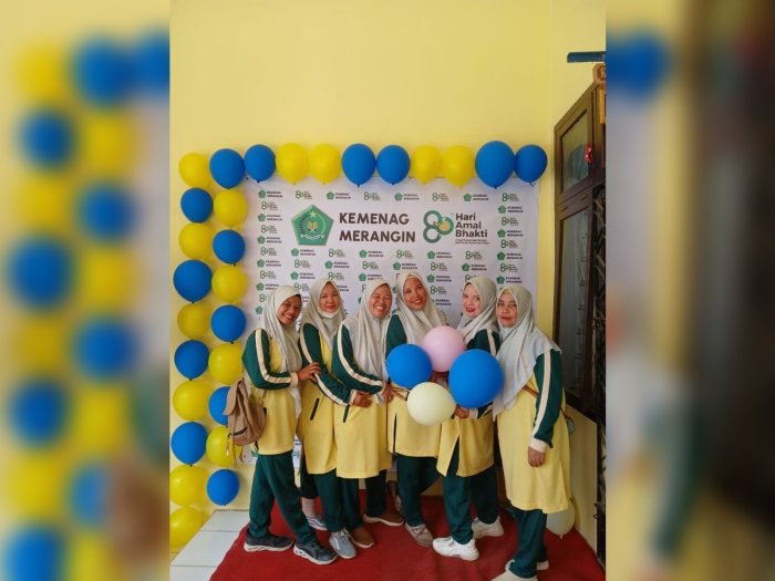 Guru MTsN 2 Merangin Ikuti Lomba Voli Hari Amal Bakti