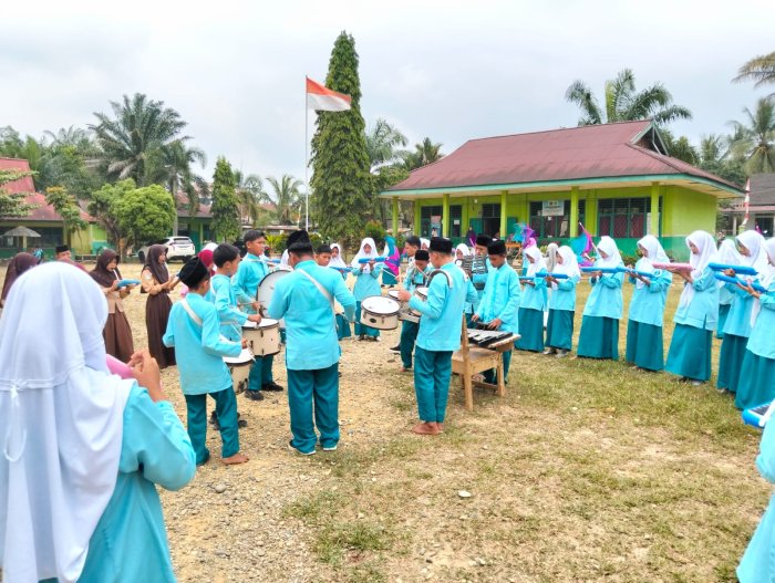 Wujudkan Generasi Kreatif,Tangguh,dan Disiplin Tim Drumband MTsN 2 Merangin Gelar Latihan Perdana Menyambut Agenda Besar